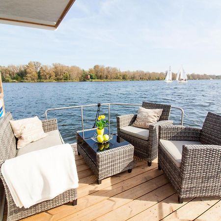 Wohlfuehlboot Hausboot - Festlieger Im Hafen Bad Saarow - Wc An Bord, Dusche An Land Hotel Kültér fotó